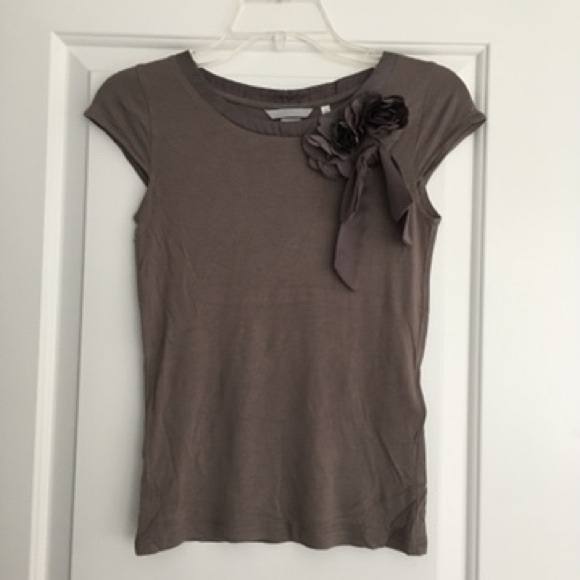 H&M Women’s Chic Tee - Picture 1 of 5